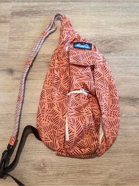 KAVU Orange Chevron Patterned Rope Sling Bag